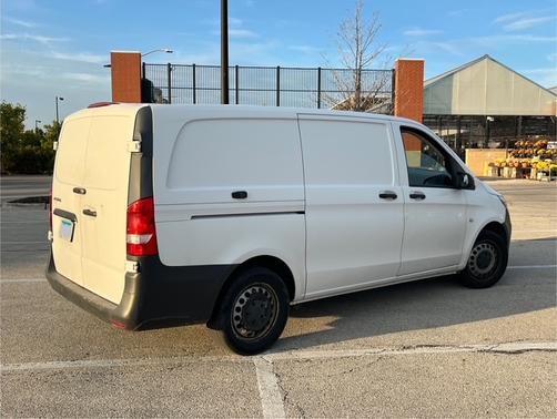 2017 Mercedes-Benz Metris Base