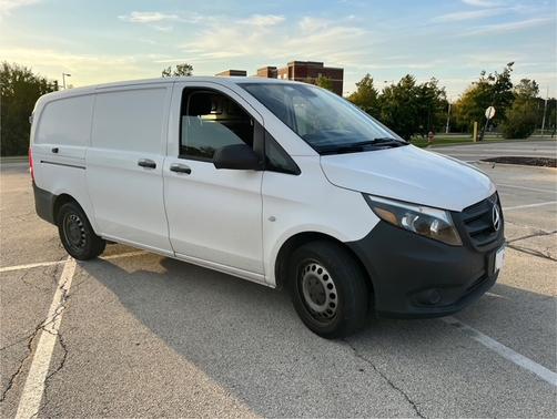 2017 Mercedes-Benz Metris Base