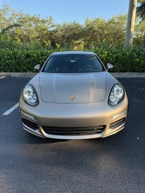Gold 2016 Porsche Panamera Edition