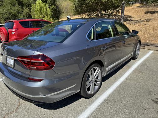 2017 Volkswagen Passat 1.8T R-Line w/Comfort