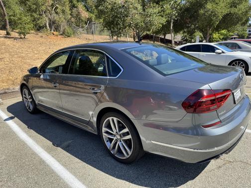 2017 Volkswagen Passat 1.8T R-Line w/Comfort