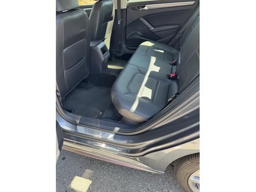 2017 Volkswagen Passat 1.8T R-Line w/Comfort
