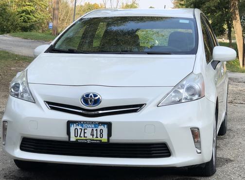 2012 Toyota Prius v Three