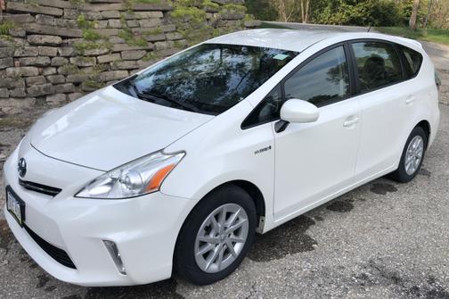 2012 Toyota Prius v Three