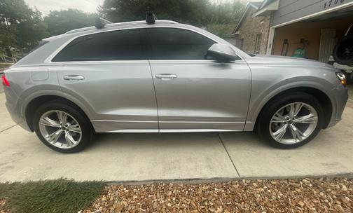 2022 Audi Q8 55 Premium Plus