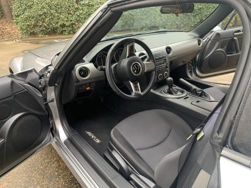 2012 Mazda MX-5 Miata Sport