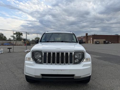 White 2012 Jeep Liberty Jet
