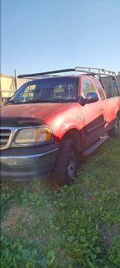 2001 Ford F-150 XL SuperCab