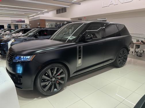 2024 Land Rover Range Rover P615 SV SWB