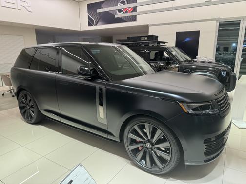 2024 Land Rover Range Rover P615 SV SWB