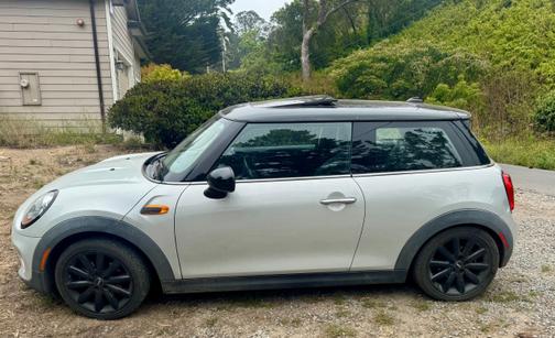 2017 MINI Hardtop Cooper