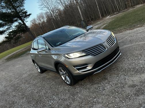 2015 Lincoln MKC Base