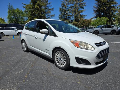 White 2015 Ford C-Max Hybrid SE