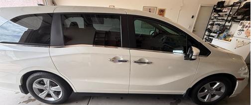 White 2019 Honda Odyssey EX-L