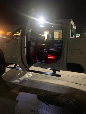 White 2020 GMC Sierra 2500 AT4