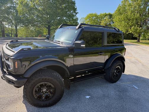 Black 2024 Ford Bronco Wildtrak