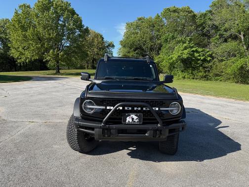 Black 2024 Ford Bronco Wildtrak