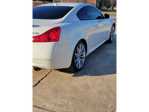 2010 INFINITI G37 Journey