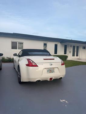 White 2015 Nissan 370Z Touring Sport