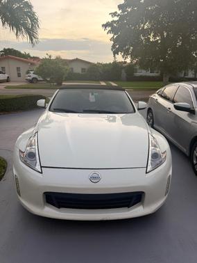 White 2015 Nissan 370Z Touring Sport
