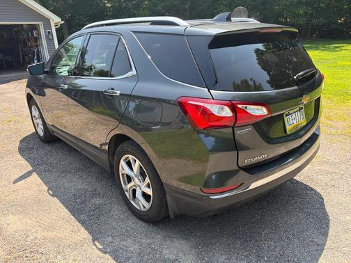 Gray 2018 Chevrolet Equinox Premier w/1LZ