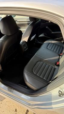 2017 Volkswagen Passat 1.8T SEL Premium