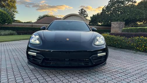 2020 Porsche Panamera Panamera GTS