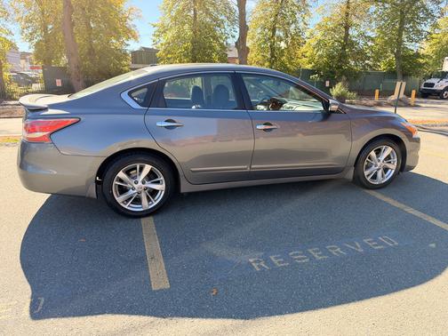Gray 2015 Nissan Altima 2.5 SL