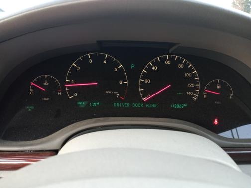 Photo 2 of 8 of 1998 Cadillac Seville STS