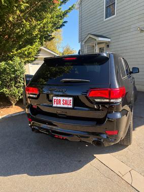 Black 2017 Jeep Grand Cherokee SRT