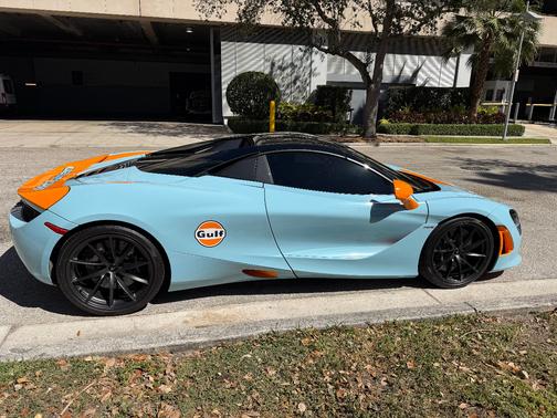 2021 McLaren 720S Base