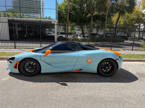 2021 McLaren 720S Base