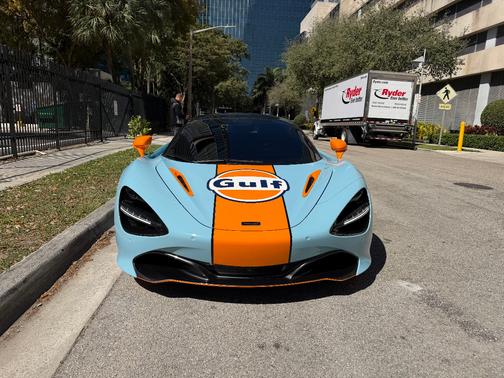 2021 McLaren 720S Base