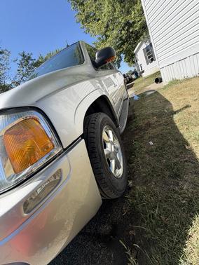 2004 GMC Envoy XUV SLT
