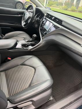 Blue 2018 Toyota Camry SE