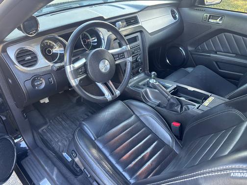 Black 2013 Ford Mustang GT Premium