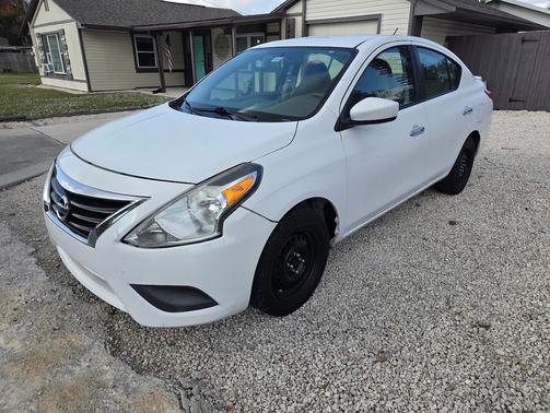 2016 Nissan Versa 1.6 SV
