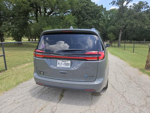 2021 Chrysler Pacifica Hybrid Touring L