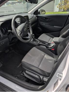 White 2021 Hyundai KONA SE