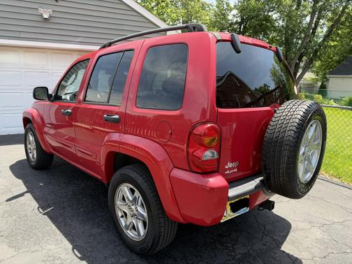 Red 2003 Jeep Liberty Limited