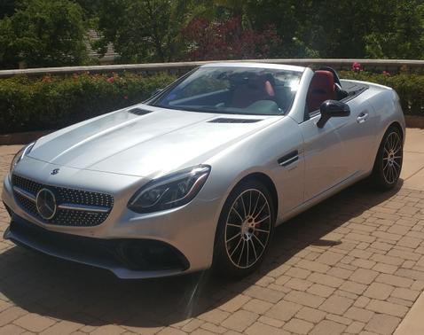 Photo 2 of 6 of 2018 Mercedes-Benz AMG SLC 43 Base