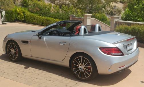 Photo 3 of 6 of 2018 Mercedes-Benz AMG SLC 43 Base