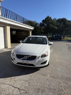 2013 Volvo S60 T5 Platinum