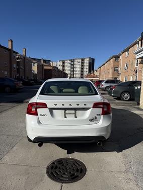 2013 Volvo S60 T5 Platinum