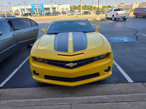Yellow 2013 Chevrolet Camaro 2LS