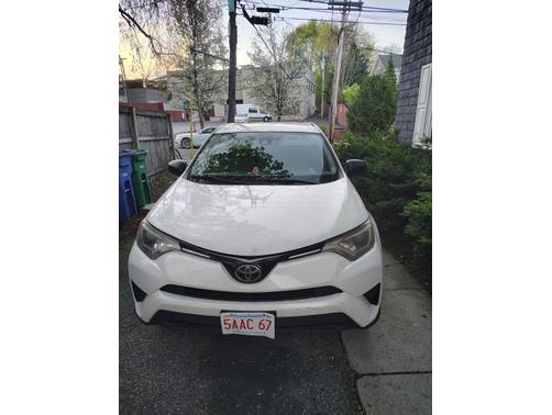 White 2018 Toyota RAV4 LE