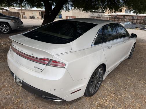 White 2013 Lincoln MKZ Base