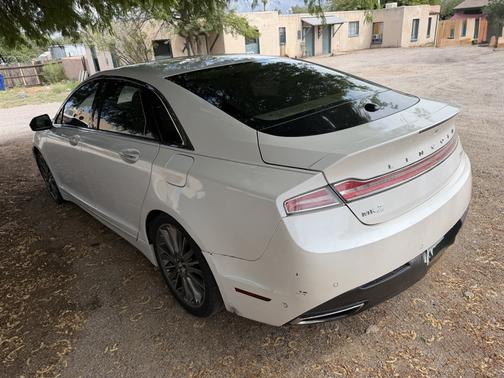White 2013 Lincoln MKZ Base