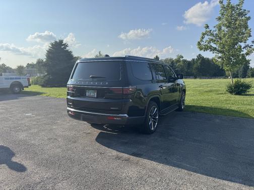 2022 Jeep Wagoneer Series II