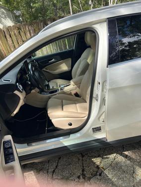 White 2017 Mercedes-Benz GLA 250 4MATIC